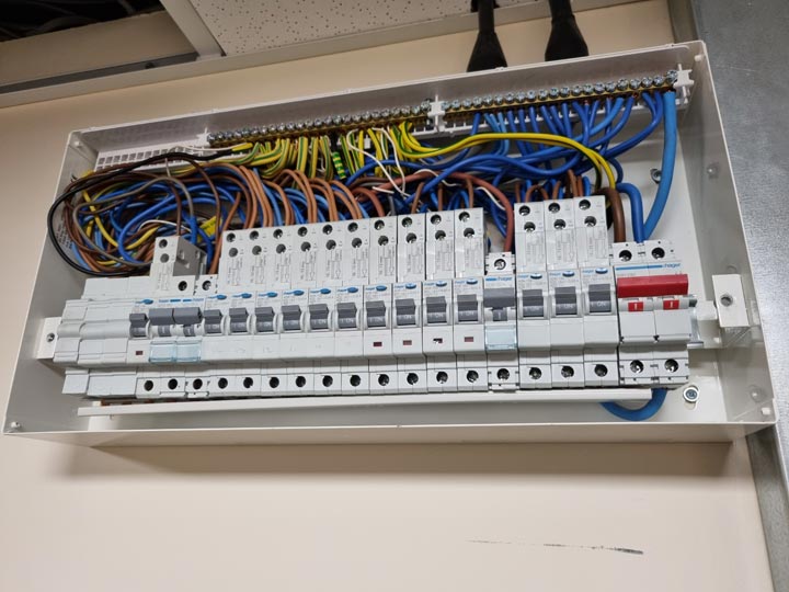Panel Checks - Electrical Inspection and Testing at Commercial Offices in Ringwood by Probyn Electrical Ltd